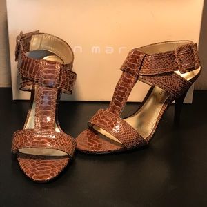 *NEW* Ann Marino Brown “Luna” Sandals